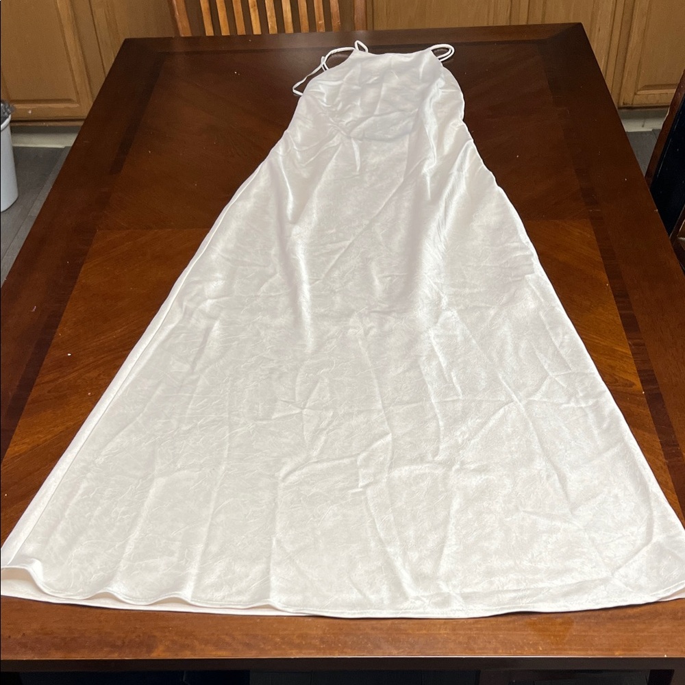 Zara Elegant White Maxi Dress - Picture 4 of 10